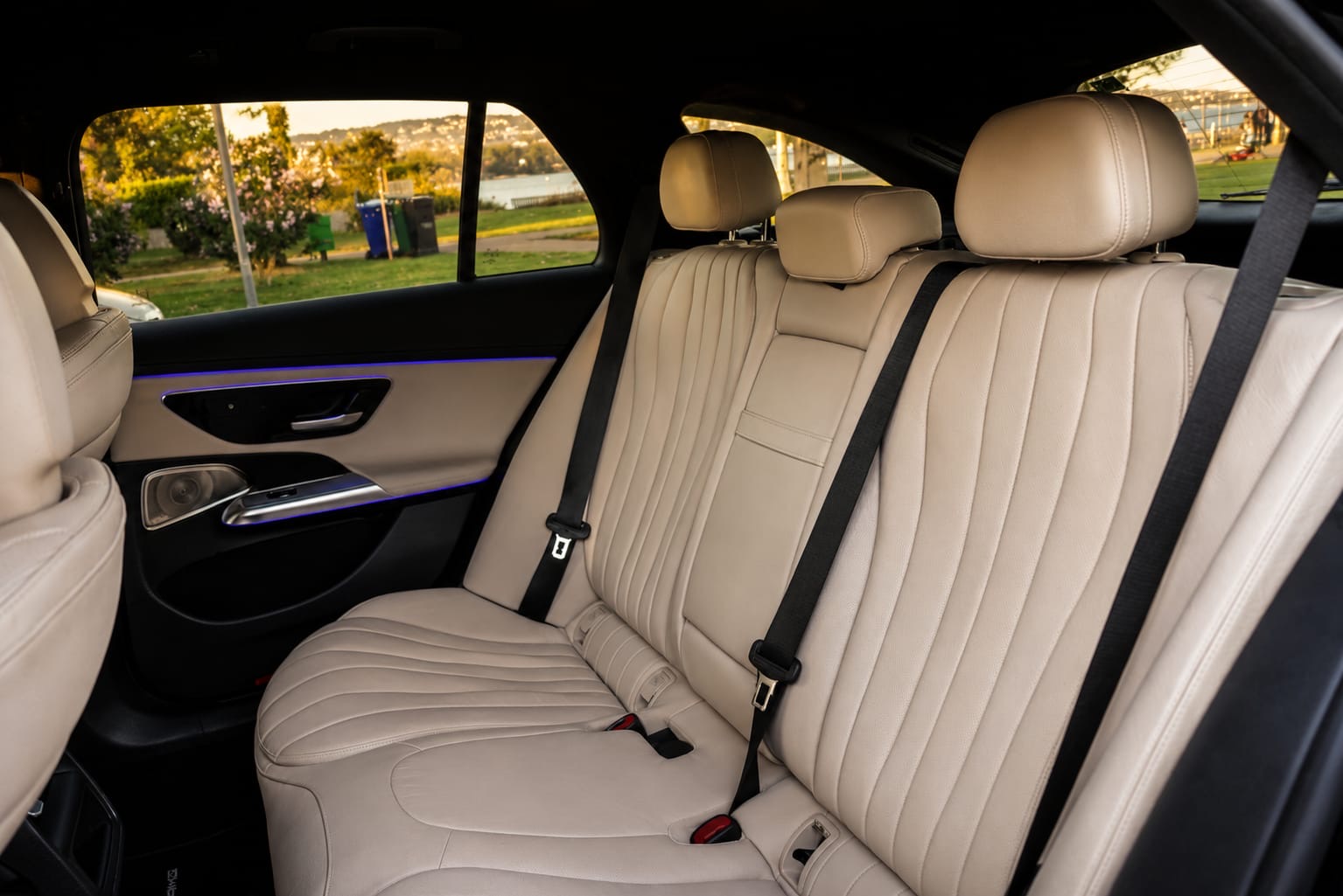 Sièges arrière en cuir clair Mercedes
